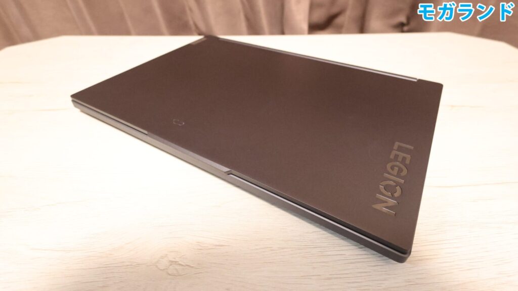 ストームグレーのボディカラー