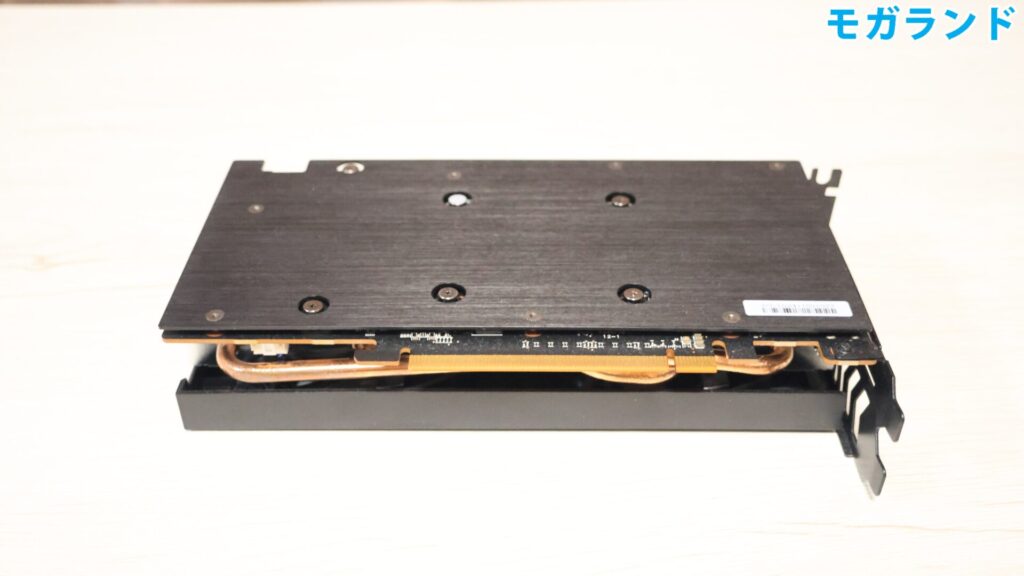 玄人志向 RD-RX7600-E8GBの裏面