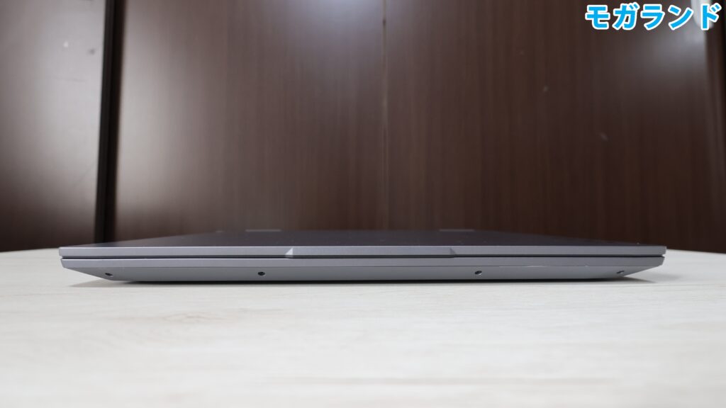 厚みはそこそこ