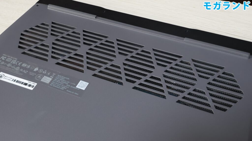 CPUとGPUを冷却するためのファン