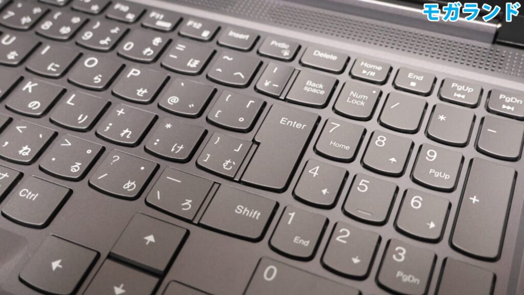 ￥マークなど一部のキーは小さい