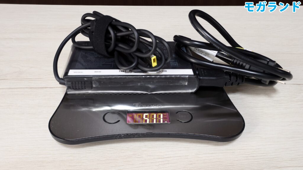 バッテリーの重量は実測で約511g