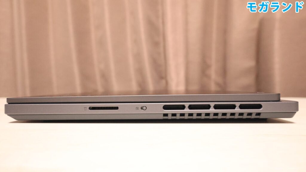 右側面のインターフェース