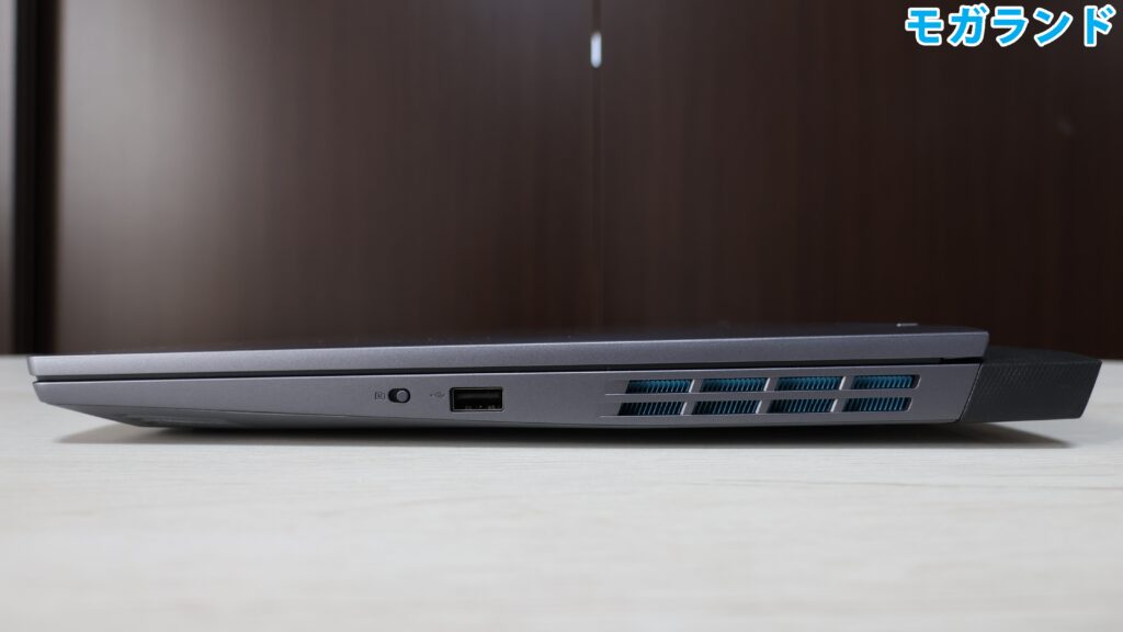 右側面のインターフェース