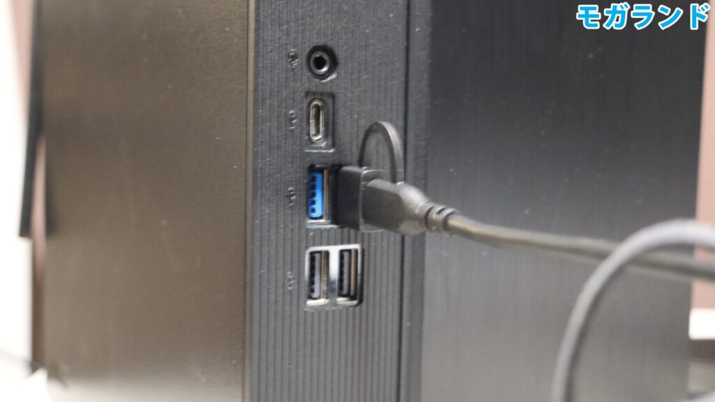 USBケーブルをPCに接続