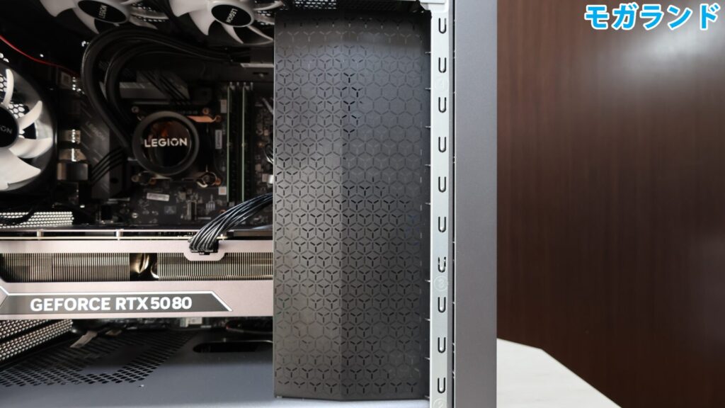 ケーブル等を隠すカバー