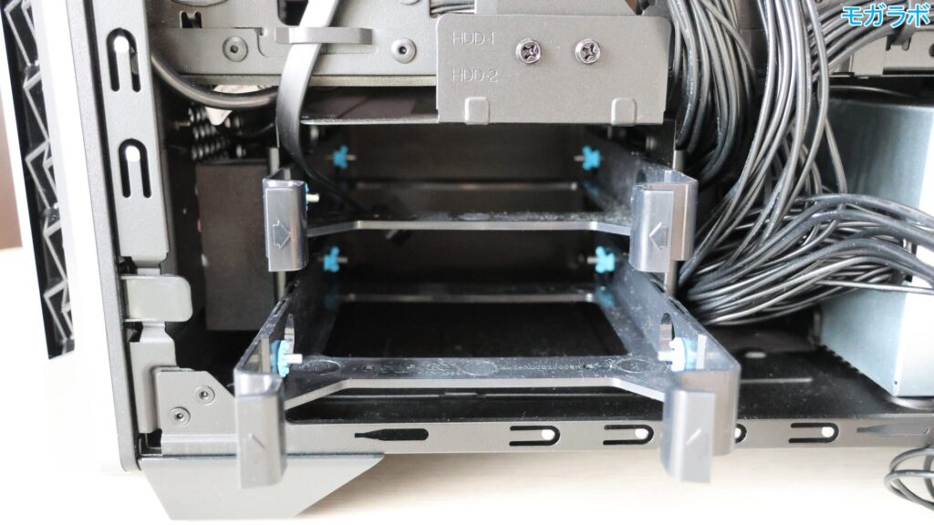 3.5インチベイが2基