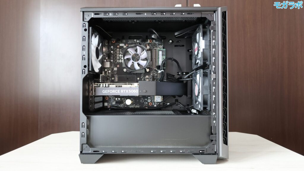 Lenovo LOQ Tower 26ADR10の内部構造をチェック