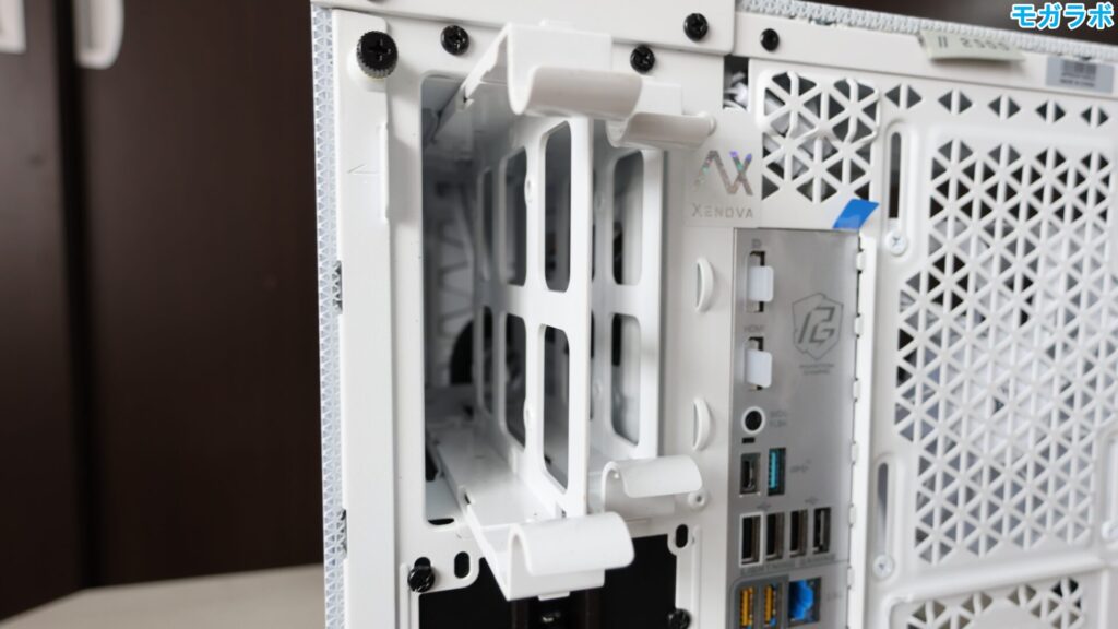 3.5インチベイが2基