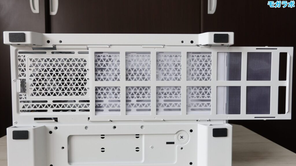 防塵パネルはスライド式