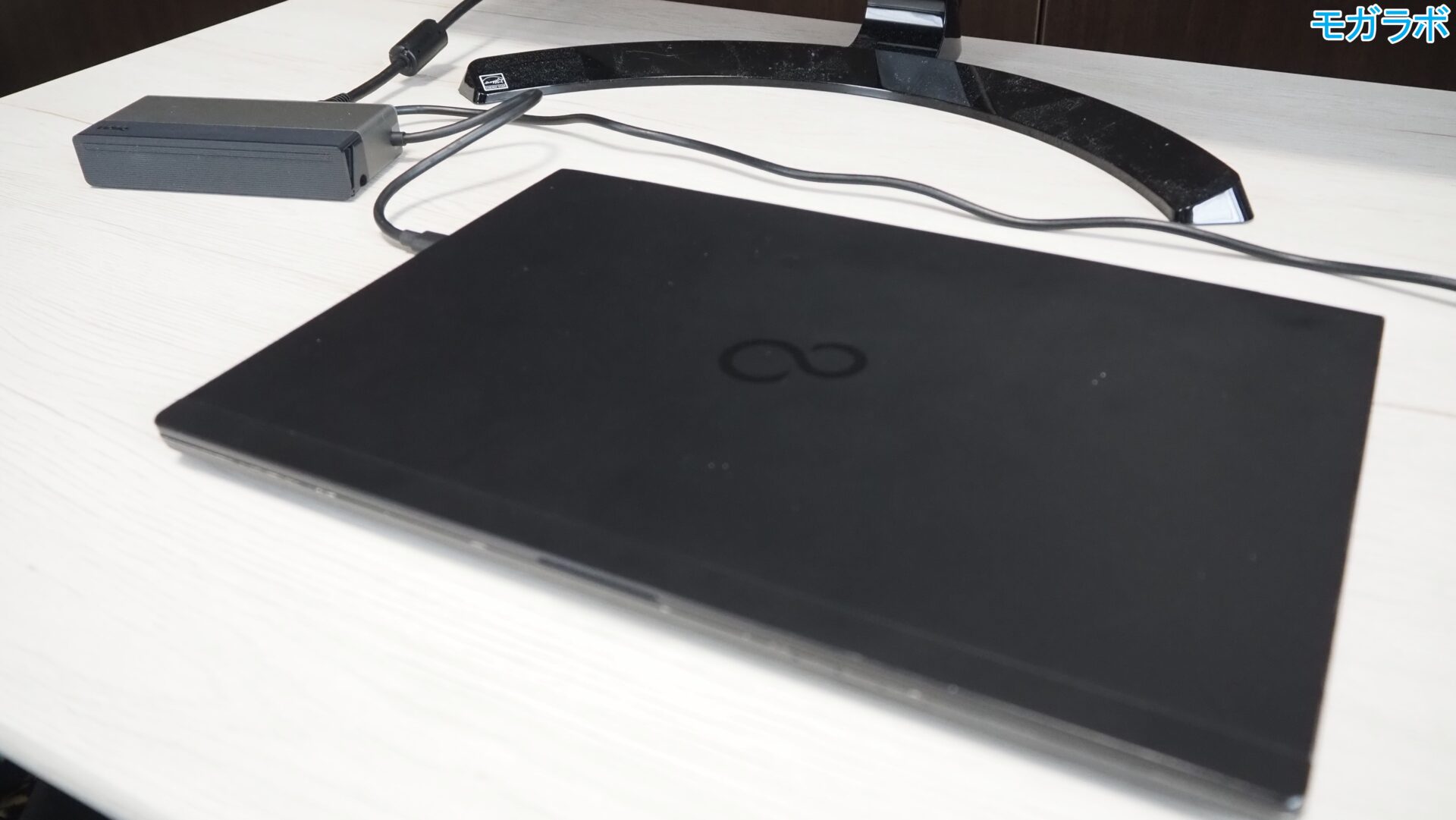 高性能なUSB4ハブ